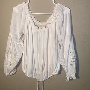 HOLLISTER OFF THE SHOULDER TOP